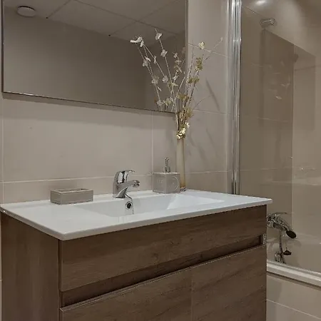 Carme Apartment